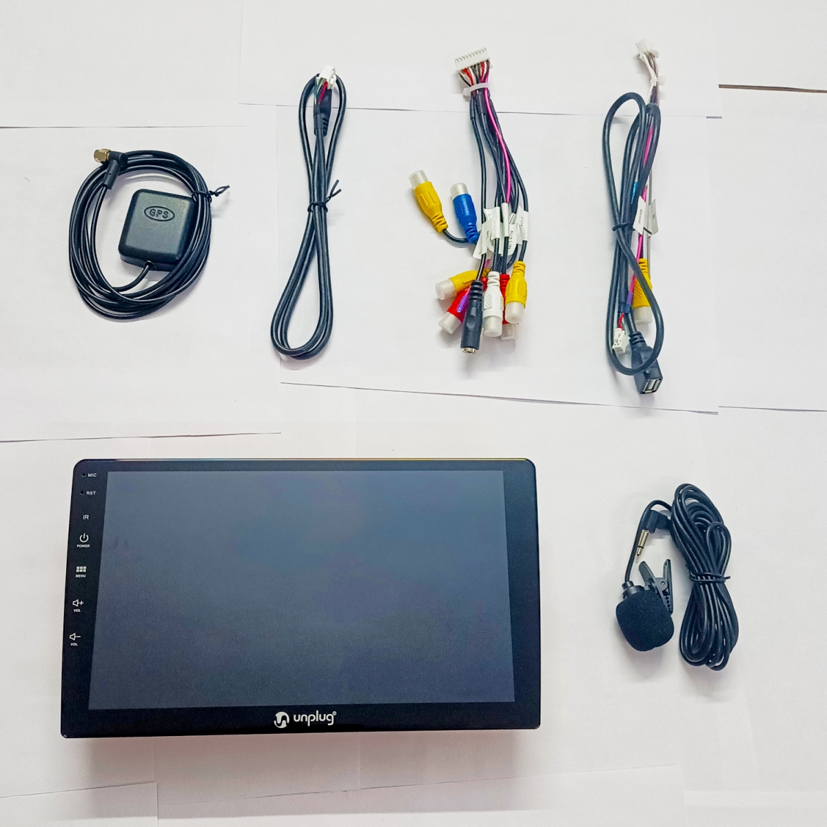 Unplug Gold Edition 9 Inches Android Stereo With Apple Car Play And