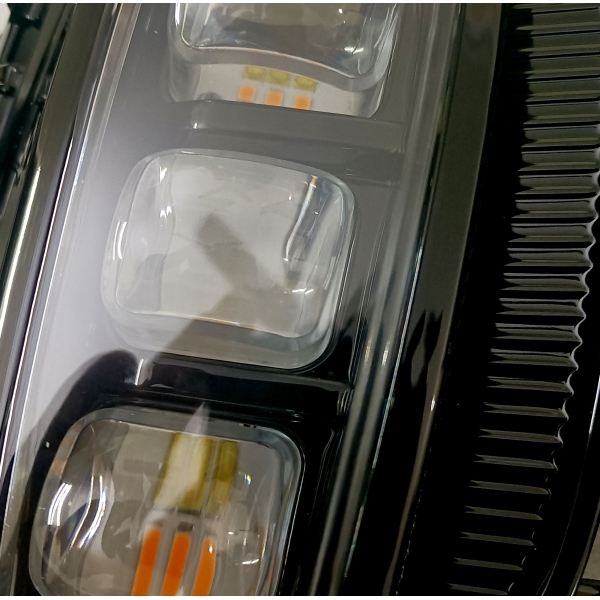 Kia Sonet 2020 Onwards Ice Cube 3 Lense LED Fog Lamp With Matrix Turn Signal - Set of 2Pcs