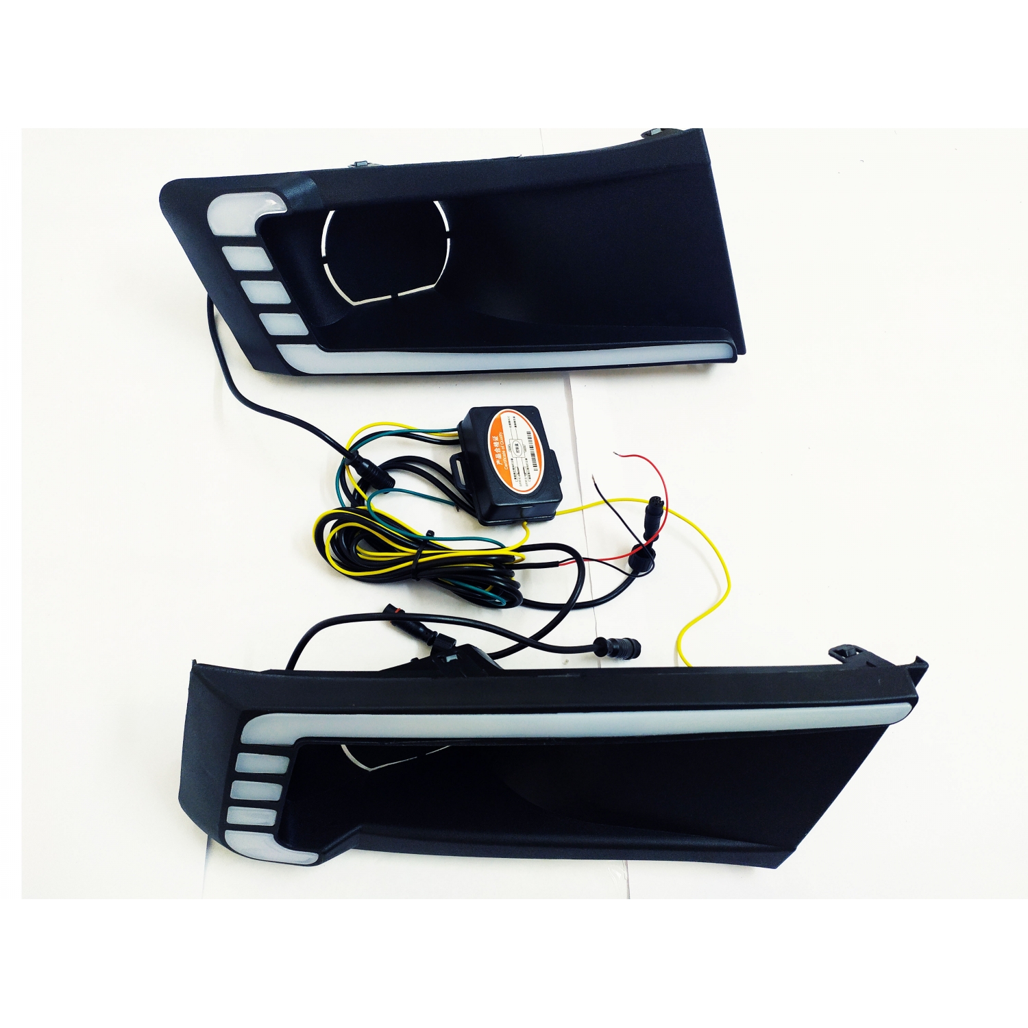 Maruti Vitara Brezza 2016 2019 LED DRL Daytime Running Light With Matrix Turn Signal Set of 2