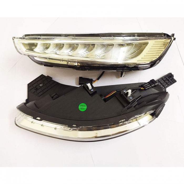 Hyundai Venue Headlight LED DRL Daytime Running Light with Moving Matrix Turn Signal (Set of 2Pcs.) Hyundai Venue Headlight LED DRL Daytime Running Light with Moving Matrix Turn Signal (Set of 2Pcs.)