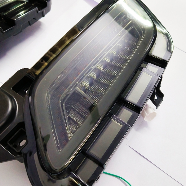 Maruti Suzuki Grand Vitara Smoke Color Rear Bumper LED Reflector Lights
