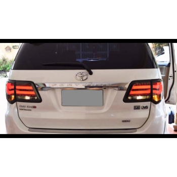 Fortuner tail sales light price