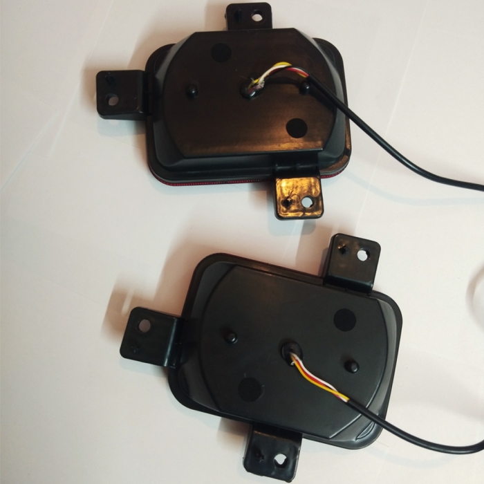 Mahindra Thar 2020 Bumper LED Reflector Lights With Matrix Moving Style (Set of 2Pcs.) Mahindra Thar 2020 Bumper LED Reflector Lights With Matrix Moving Style (Set of 2Pcs.)