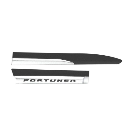 GFX Side Door Cladding for Toyota Fortuner 2016 Onwards GFX Side Door Cladding for Toyota Fortuner 2016 Onwards