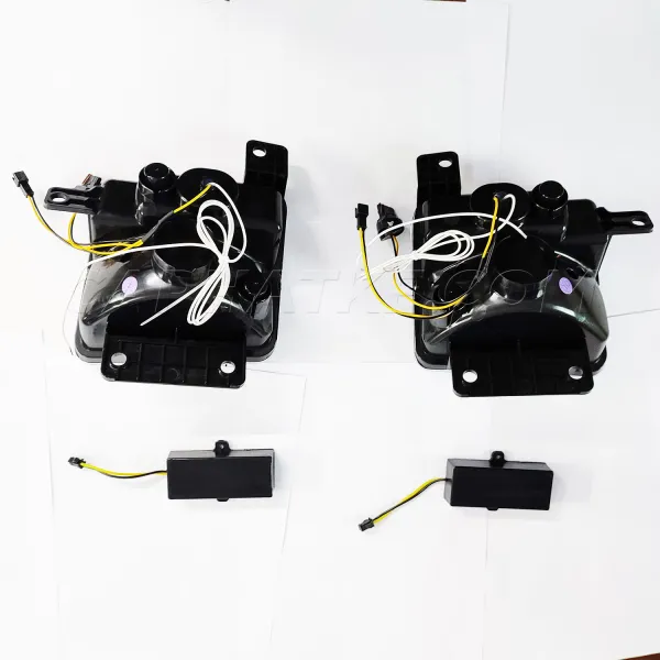 Mahindra Thar 2020 Onward Front Fender LED Strip DRL Light With Matrix Turn Signal (Set of 2Pcs.) Mahindra Thar 2020 Onward Front Fender LED Strip DRL Light With Matrix Turn Signal (Set of 2Pcs.)