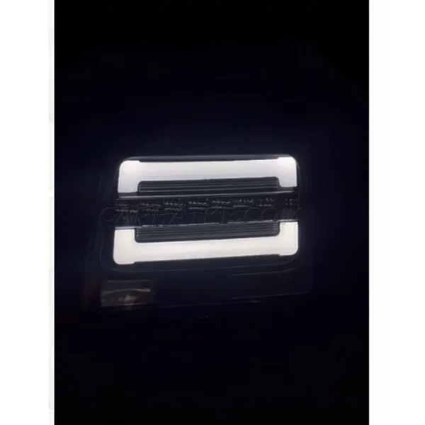 Mahindra Thar 2020 Onward Front Fender LED Strip DRL Light With Matrix Turn Signal (Set of 2Pcs.) Mahindra Thar 2020 Onward Front Fender LED Strip DRL Light With Matrix Turn Signal (Set of 2Pcs.)