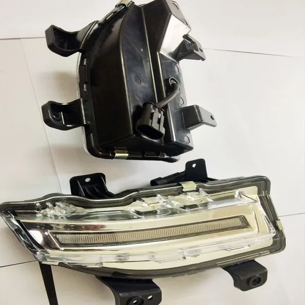 Mahindra Xuv 300 2019 Onward LED DRL Light  Moving With Matrix Turn Signal - Imported (Set of 2Pcs.)