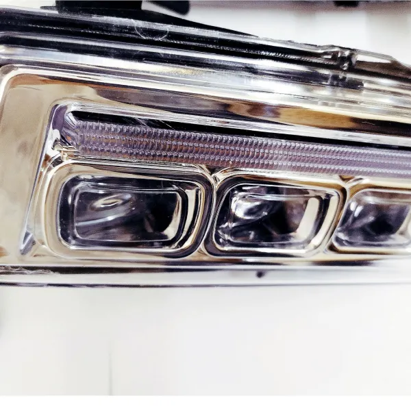 Nissan Kick LED DRL Daytime Running Lights  With Matrix Turn Signal & LED Fog Lamp - (Set of 2Pcs.)