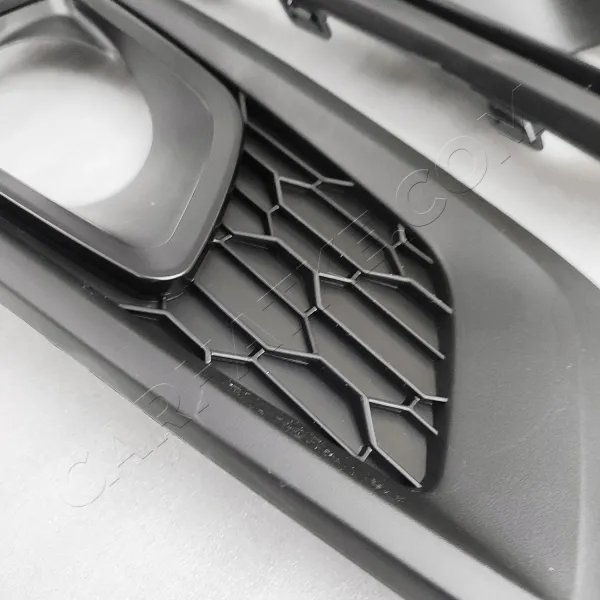 Honda Amaze 2018 Onwards Fog Light With Wiring & Bulb By DLAA (Set Of 2Pcs.)