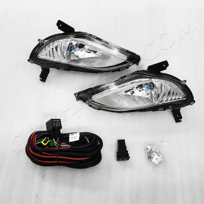 Mahindra XUV500 2015 Onwards Fog Light & Complete Assembly (Set of 2Pcs.)