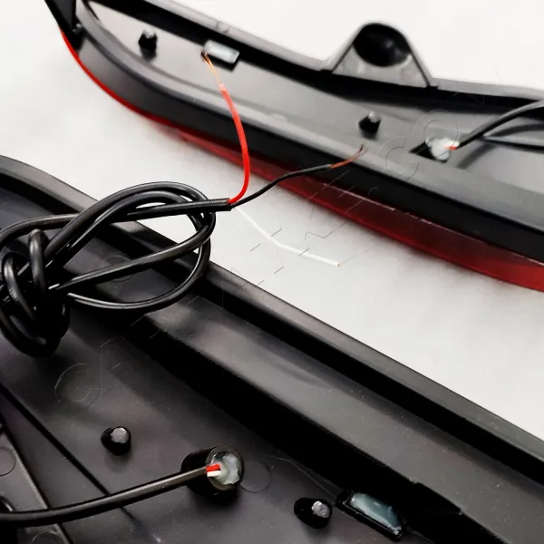 Toyota Yaris Back Bumper LED Reflector Lights (Set of 2Pcs.) Toyota Yaris Back Bumper LED Reflector Lights (Set of 2Pcs.)