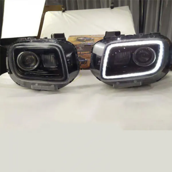 Hyundai Venue 2019 Onwards Projector Headlight with DRL(Set of 2Pcs.) Hyundai Venue 2019 Onwards Projector Headlight with DRL(Set of 2Pcs.)