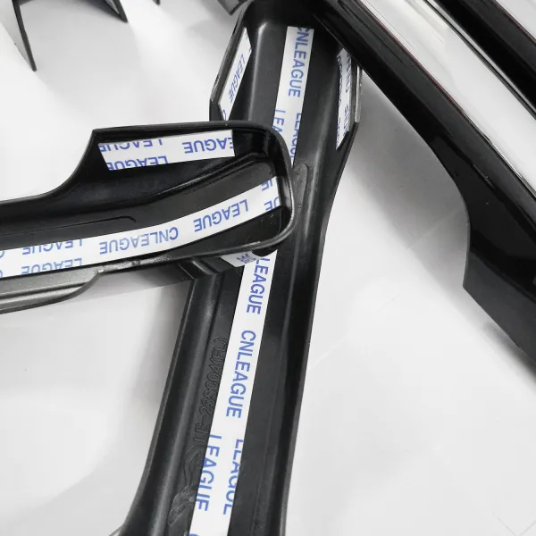 Cnleague Door Handle Cover for Mahindra Scorpio N 2022 Onwards - Black with Chrome Cnleague Door Handle Cover for Mahindra Scorpio N 2022 Onwards - Black with Chrome