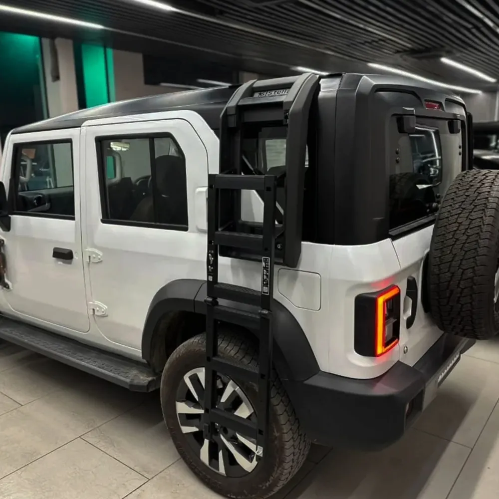 Defender Style Side Ladder & Storage Box for Mahindra Thar Roxx 2024 Onwards
