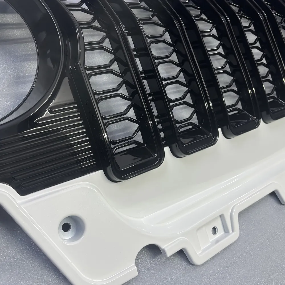 Rubicon Style Grill For Mahindra Thar Roxx 2024 Onwards - Everest White