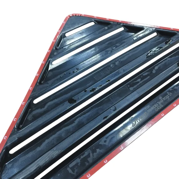 Quarter Window Louver For Mahindra Thar Roxx  - Glossy Black and Black Carbon | ABS Material