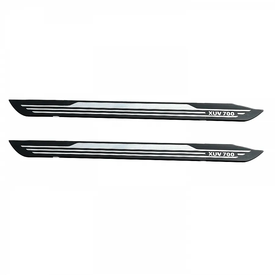 Carhatke O.E Type Side Foot Step for Mahindra XUV 700 2021 Onwards -Black & Silver