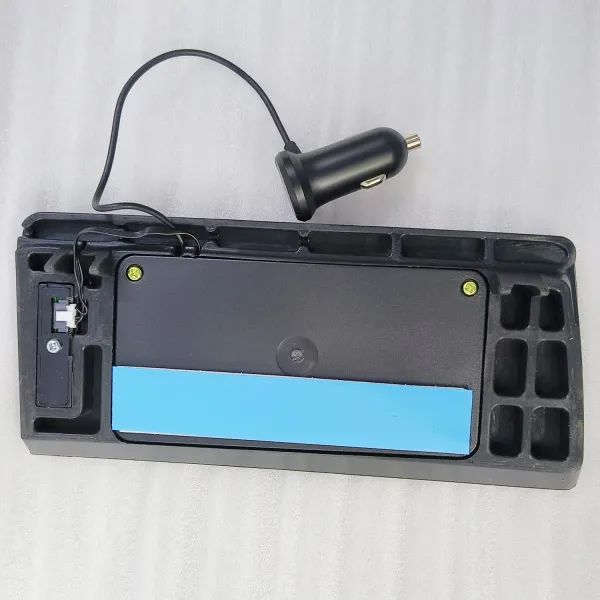 Auto Clover Wireless Charging Pad for Toyota Innova Hycross 2023 Onwards Auto Clover Wireless Charging Pad for Toyota Innova Hycross 2023 Onwards