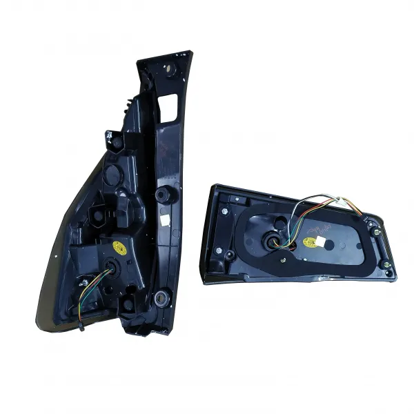 Toyota Innova Crysta 2016 Onwards Modified LED Tail Light - Audi Q8 Design